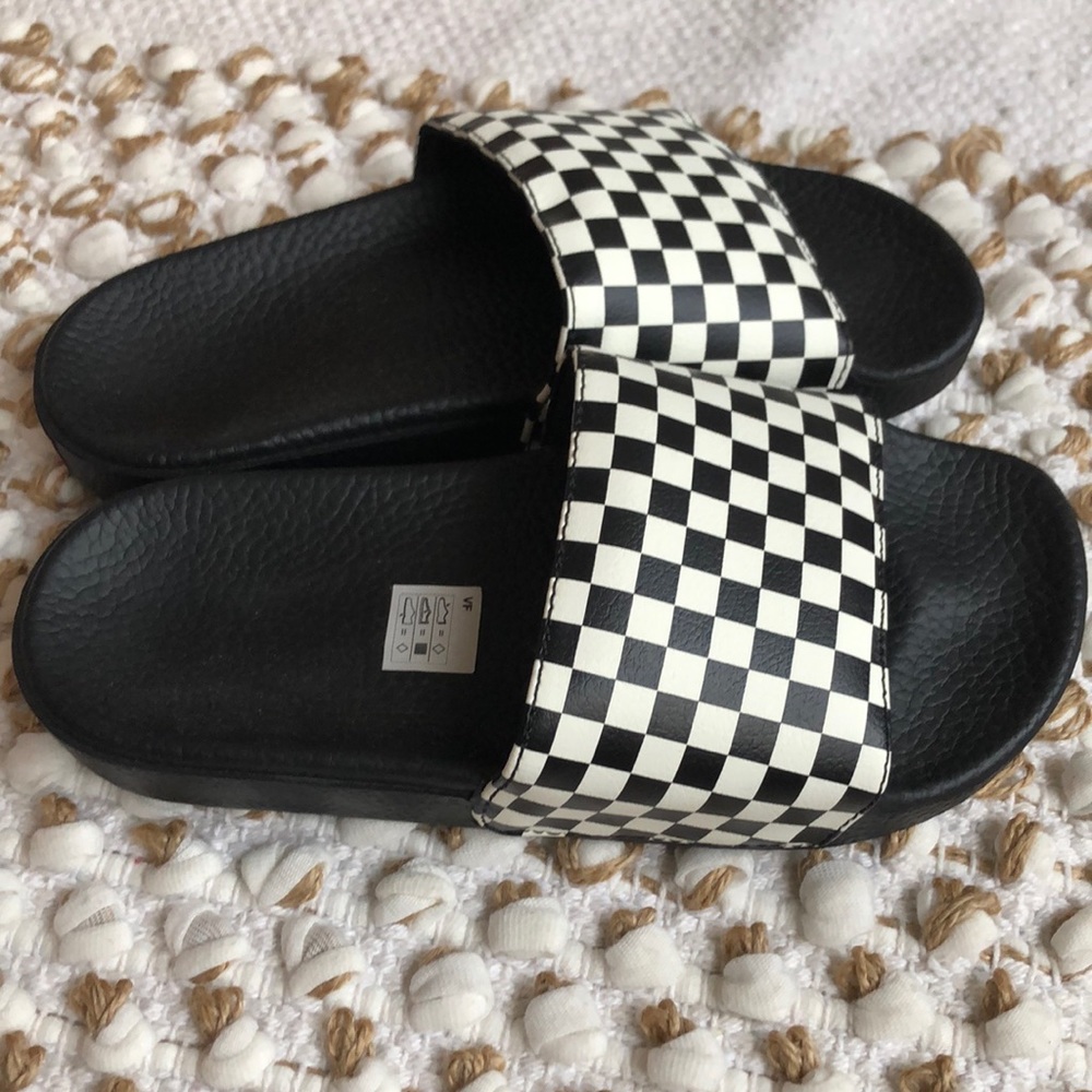 NWOT Kids Vans Checkered Flip Flops Little Boy 2